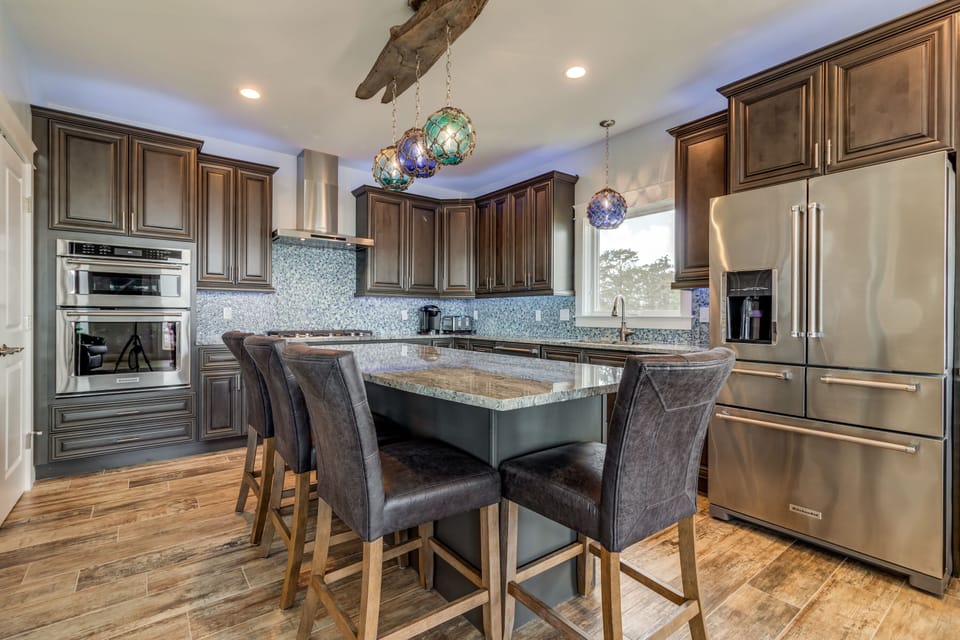 Well equipped Kitchen with Modern Appliances including a Wine Refrigerator