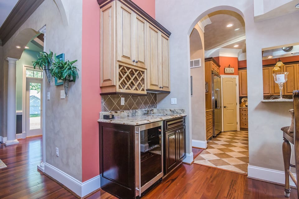 Wet Bar.