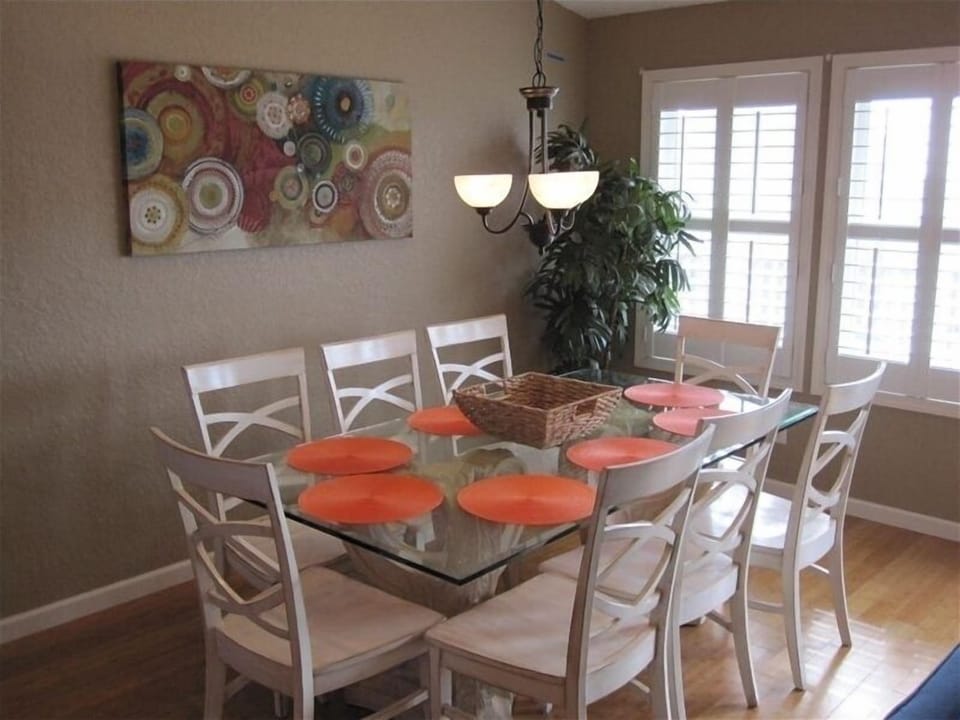 Dining Table seats 8 - overlooks pool, gulf views