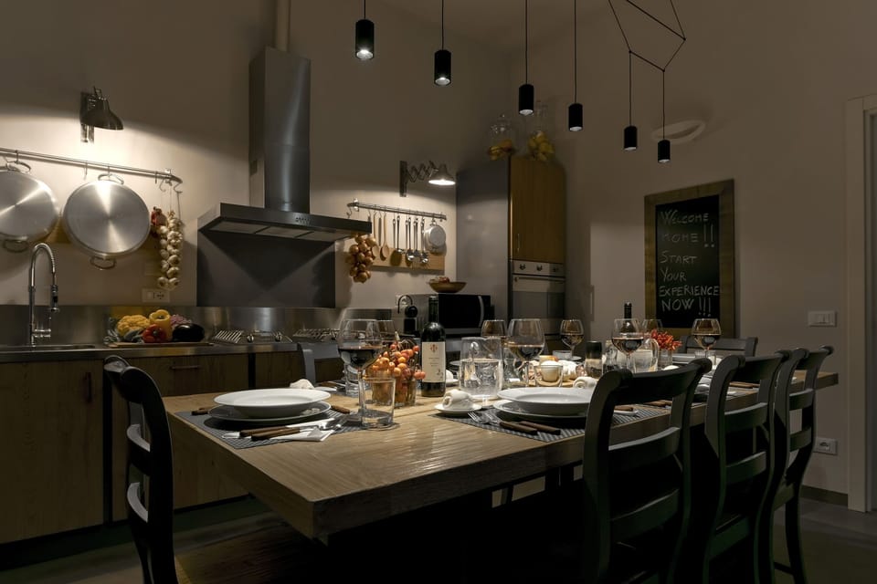 laboratorio culinario at night 