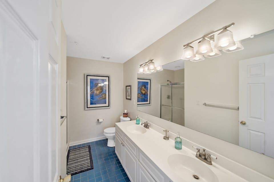 Ensuite - Bathroom attached to Primary