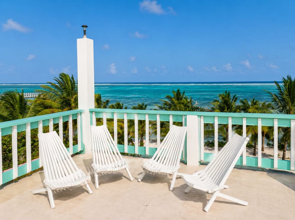Rooftop Lounge with spectacular views!