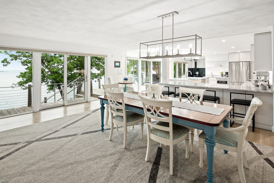 Dining Room and Table