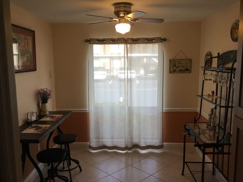 Kitchenette 