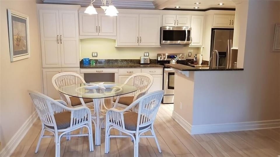 Dining Room/Kitchen