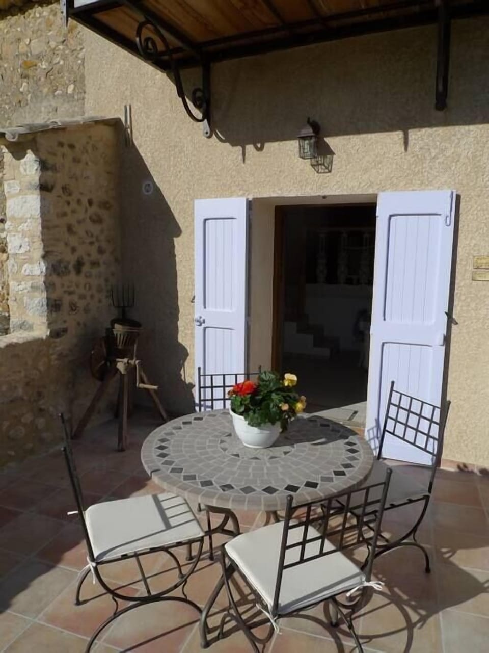Al fresco dining