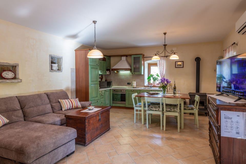Air-conditioned interiors with lovely details, making you feel at home
