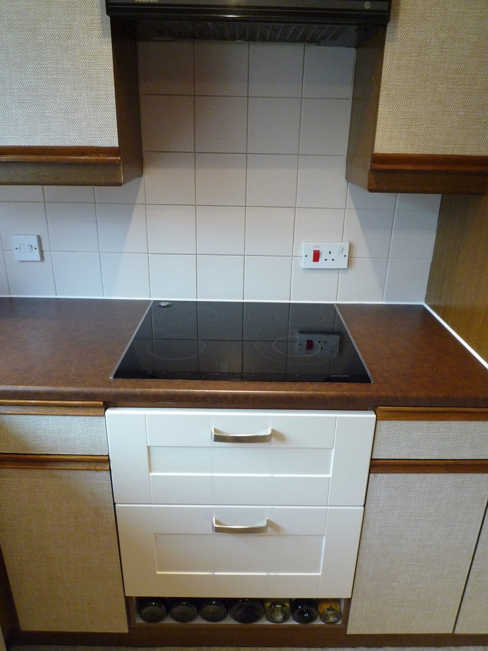 London Tower Bridge apartment - kitchen