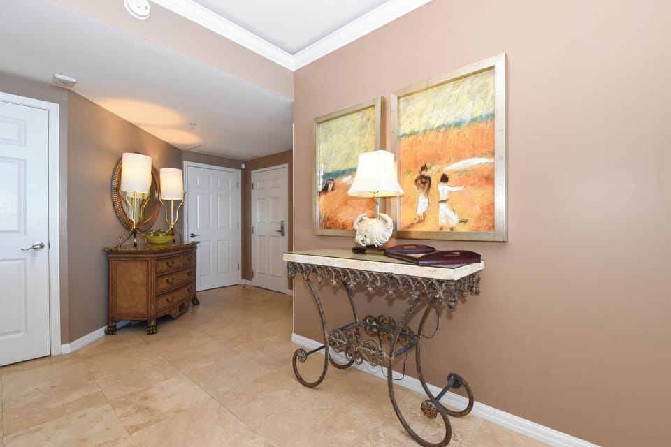 Silver Shells St. Croix 1106 - Entry Way