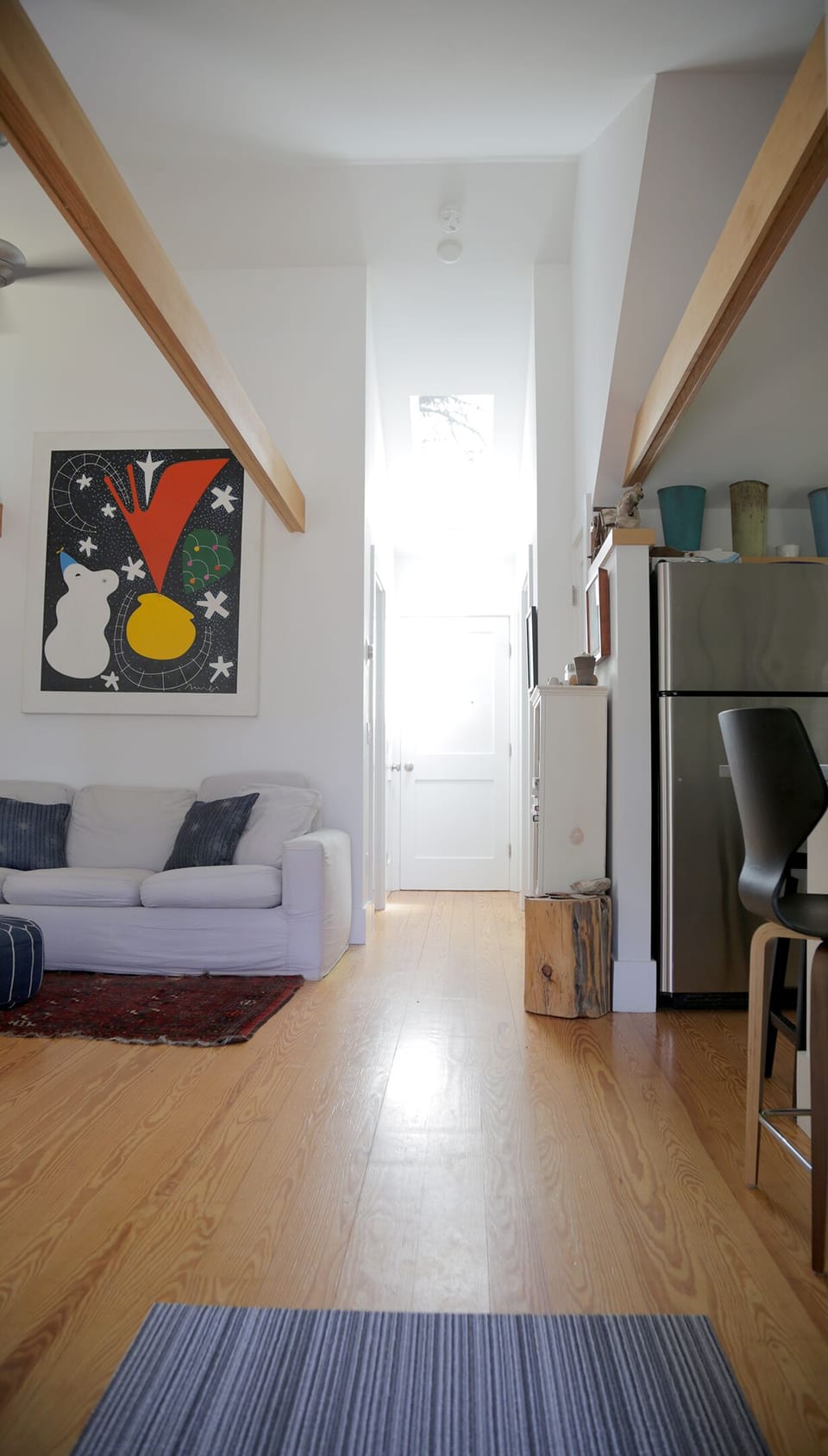 Side entrance hallway 