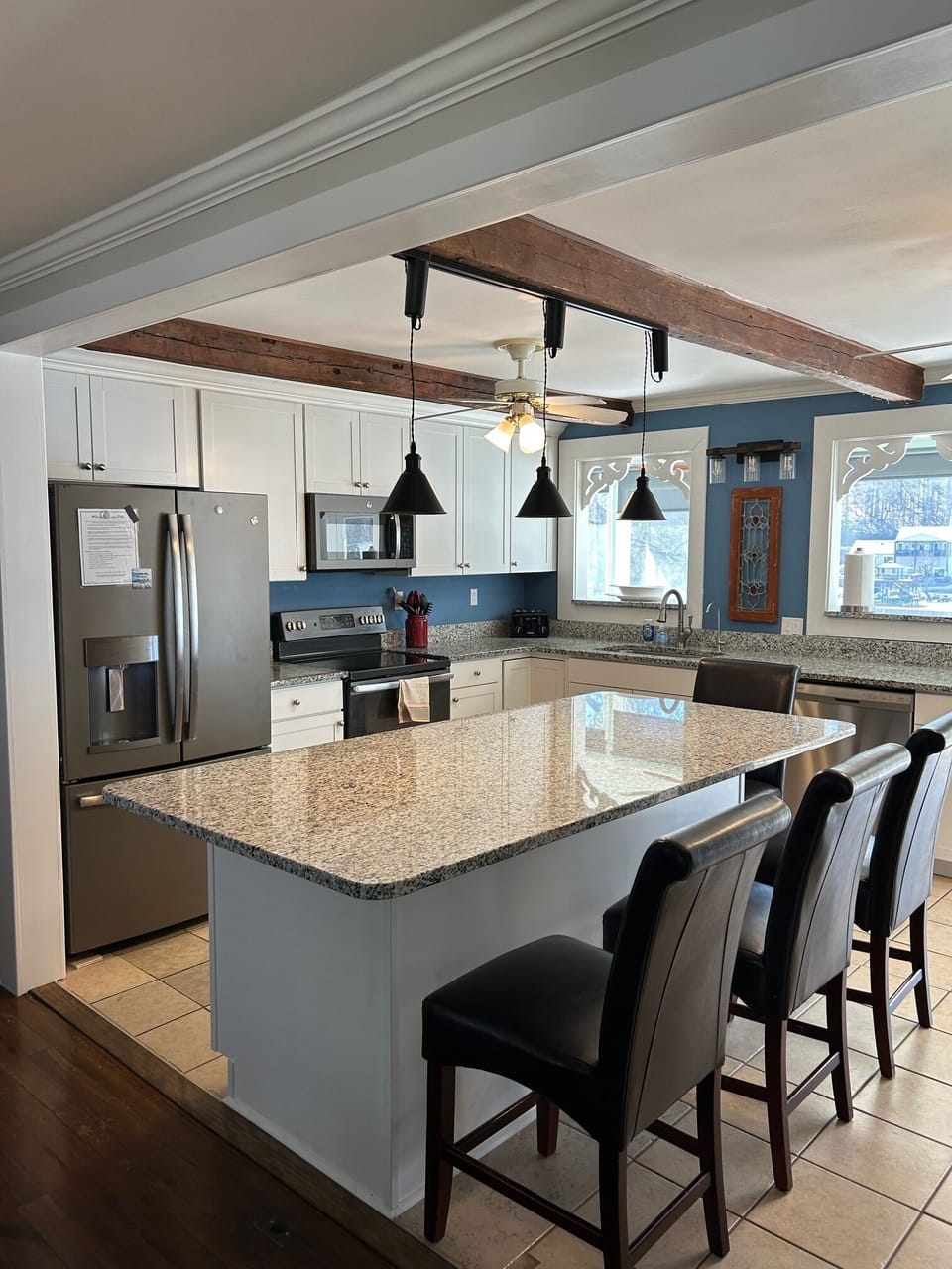 Newly renovated kitchen with granite island, 2 ovens, RO water, 2 refrigerators