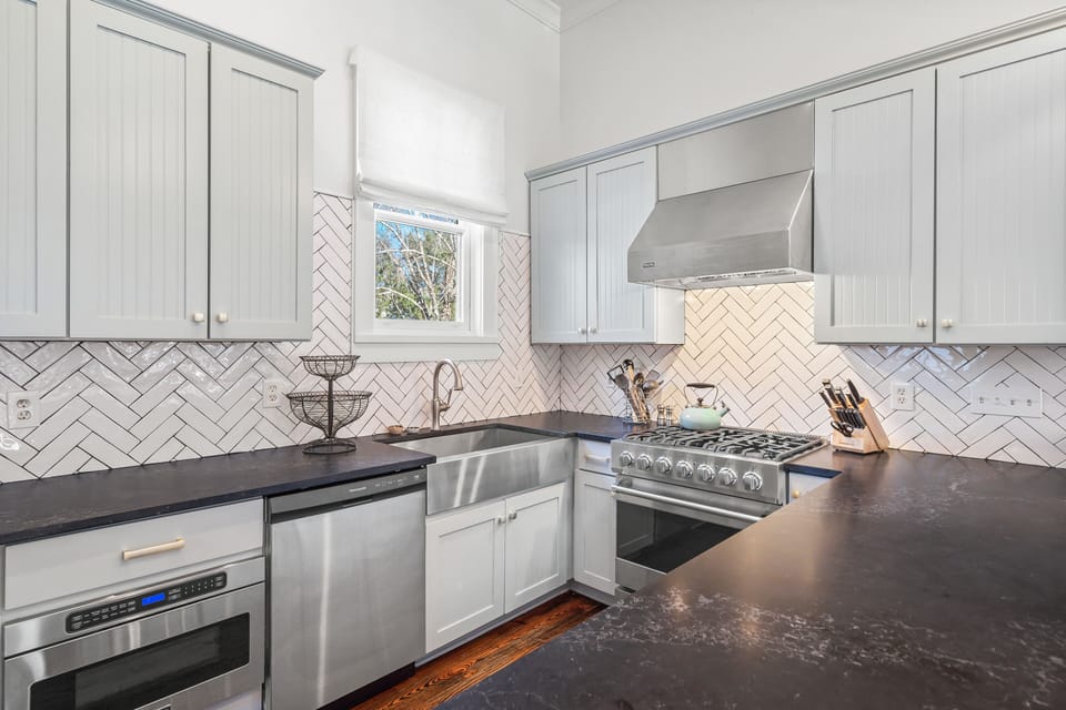 Brand New Viking Gas Range and Microwave