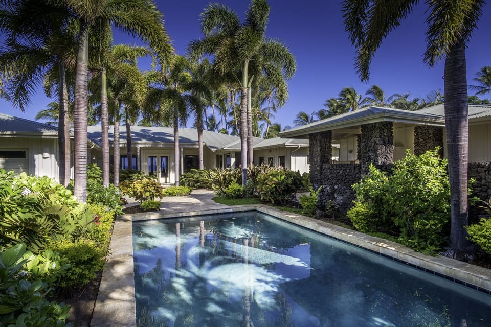 Stunning ocean front home with its own pool!