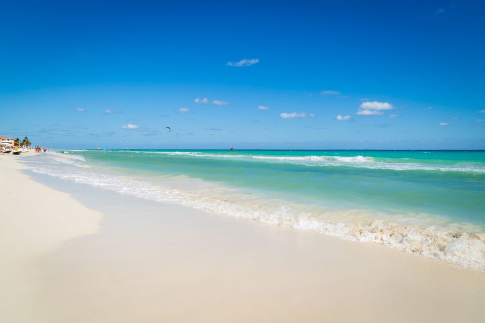 Stunning mexican Caribbean Beach!

Nearest beach from the condo, within steps.