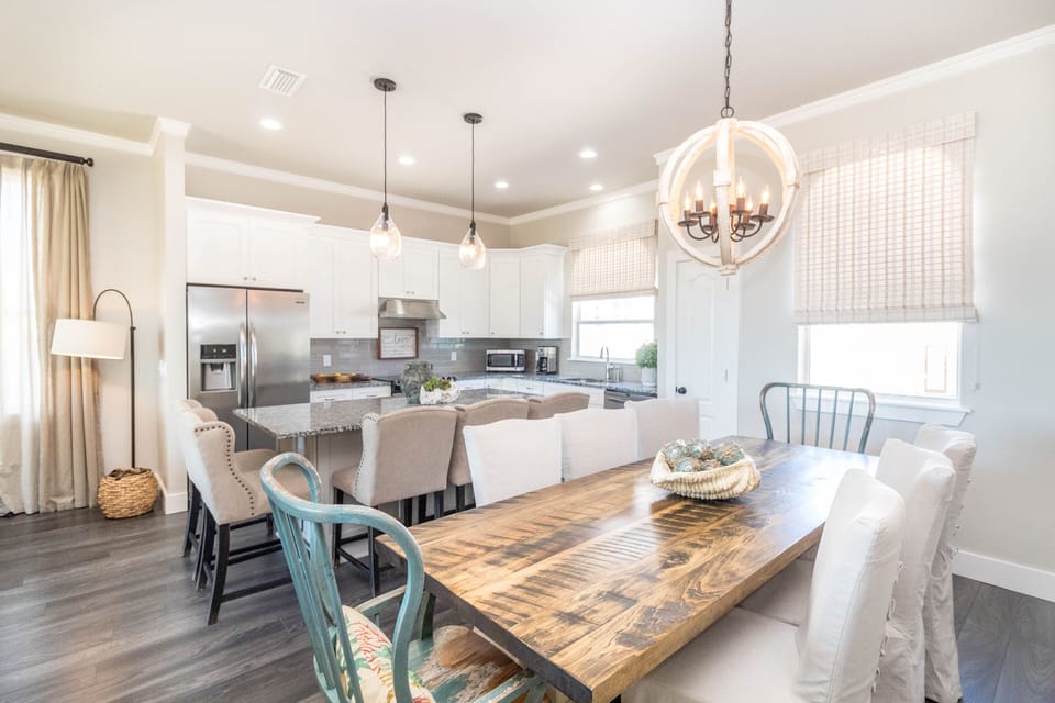 Kitchen and Dining 