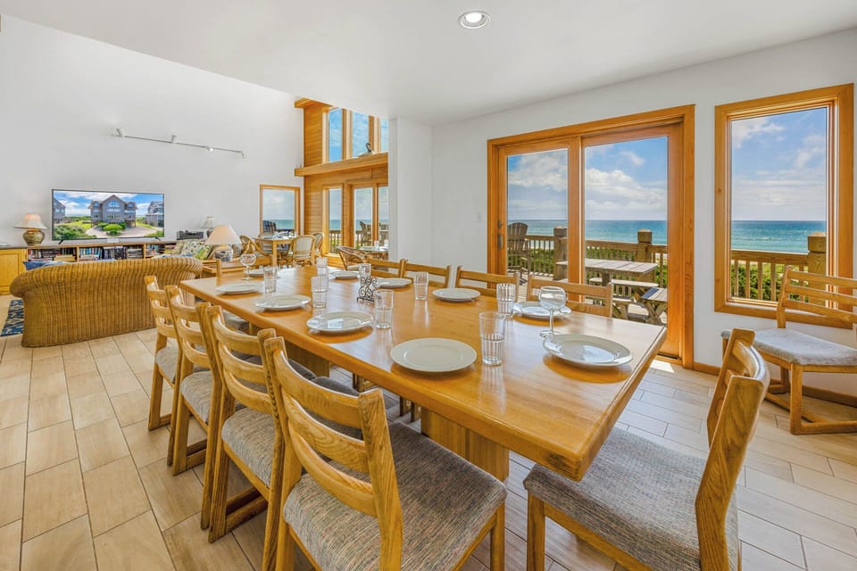 Surf or Sound Realty - 766 - Surf's Up - Dining Area -8