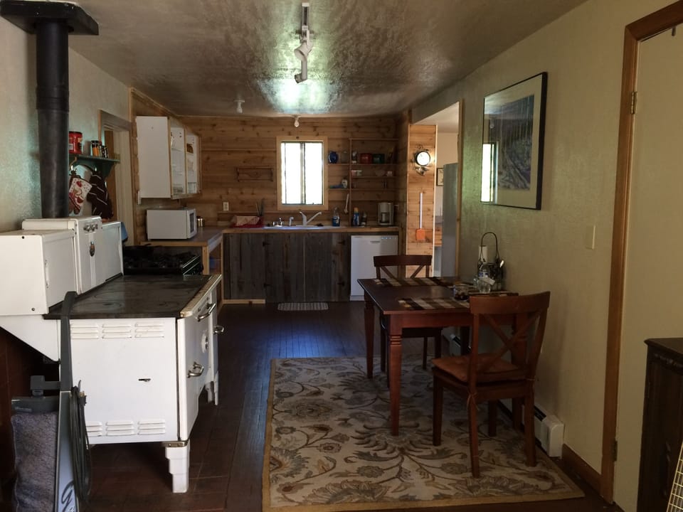 Kitchen and dining area