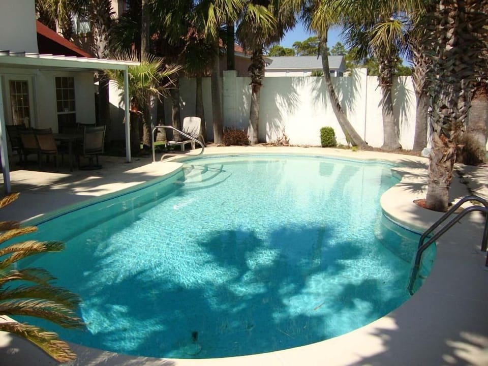 Backyard Pool