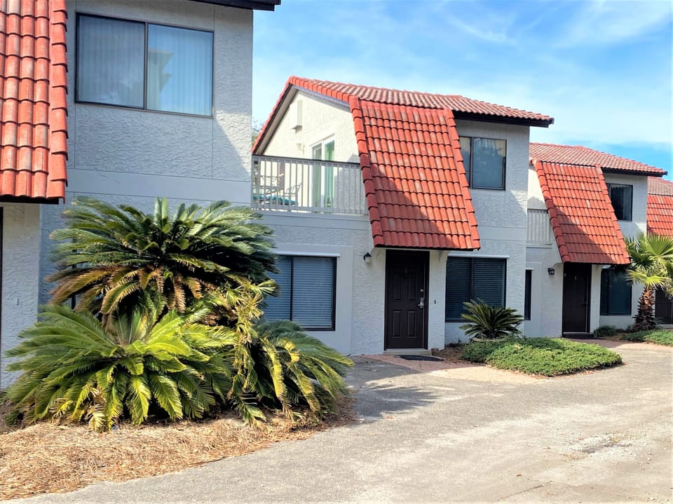 Unit 6 - Mirasol Townhomes