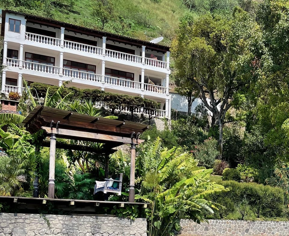  Wait lakeside for a boat or just relax on our dockside pergola. 