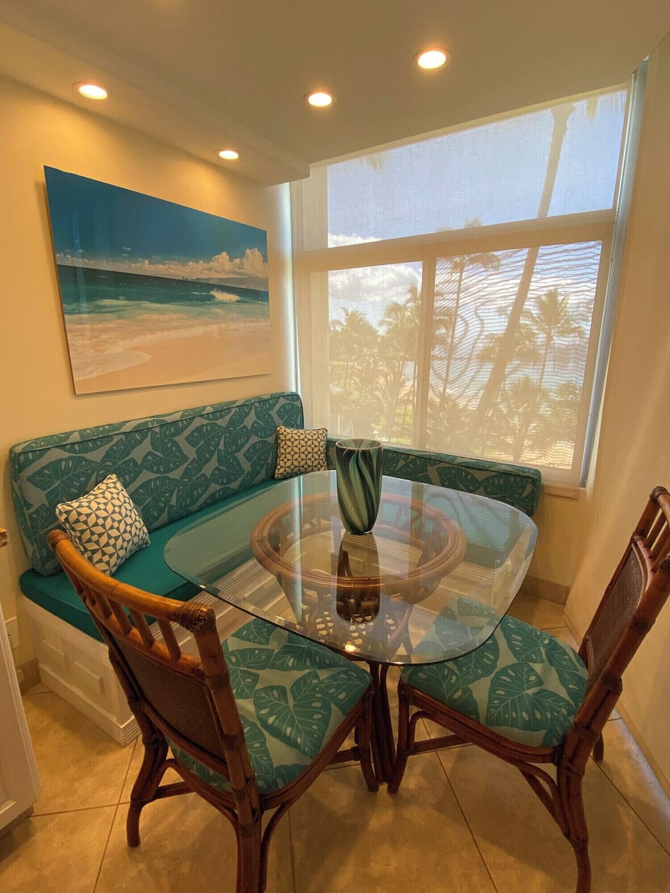 Dining Area, more beach views