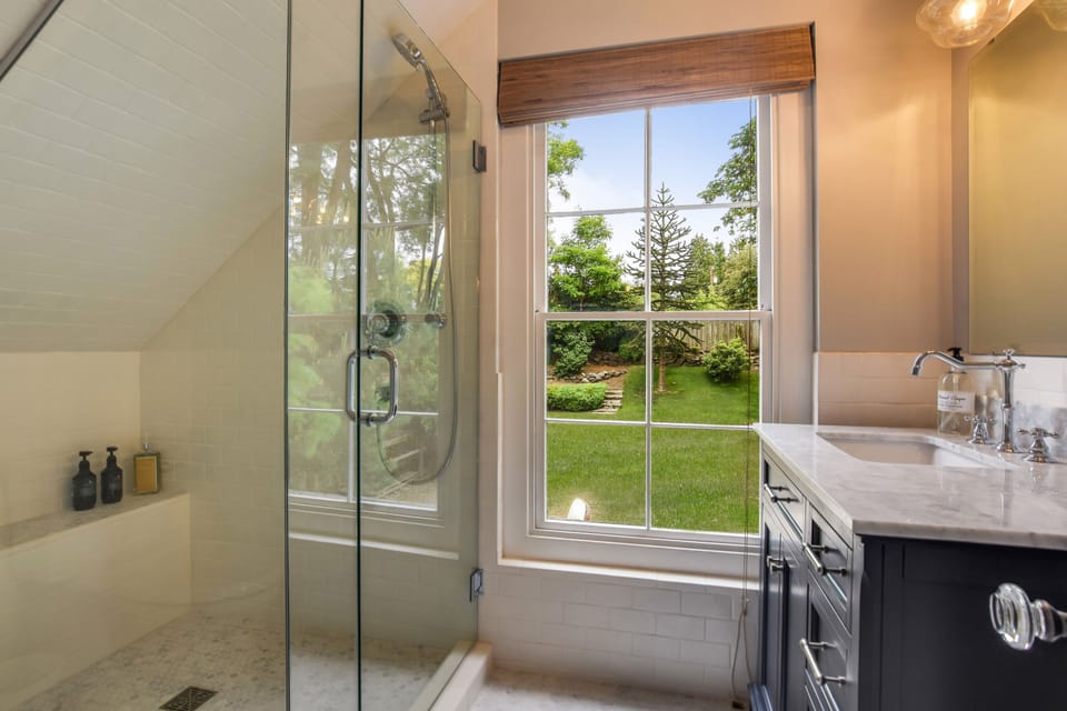 Upstairs Bathroom