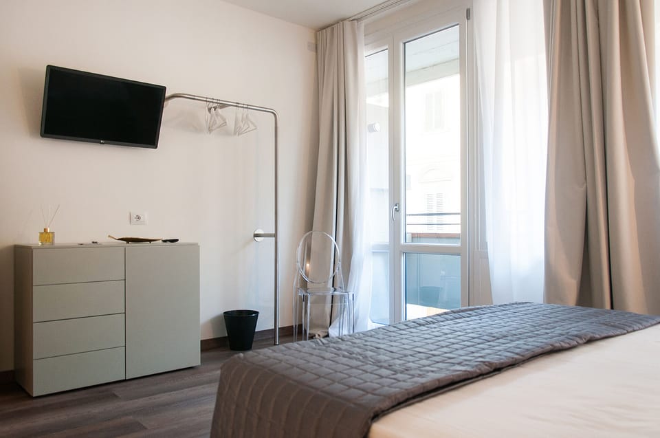 Deluxe Double Room, 1 Queen Bed, Non Smoking, City View (M deluxe) | Premium bedding, down comforters, memory foam beds, minibar