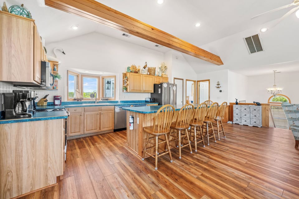 Kitchen - Top Level