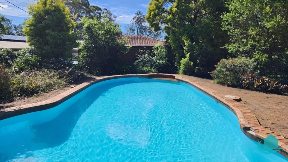 Inground swimming pool