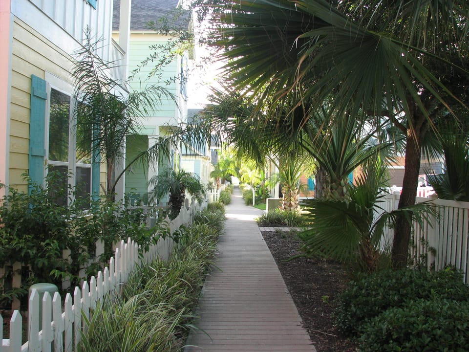 Short walk to the private pier and beach area.