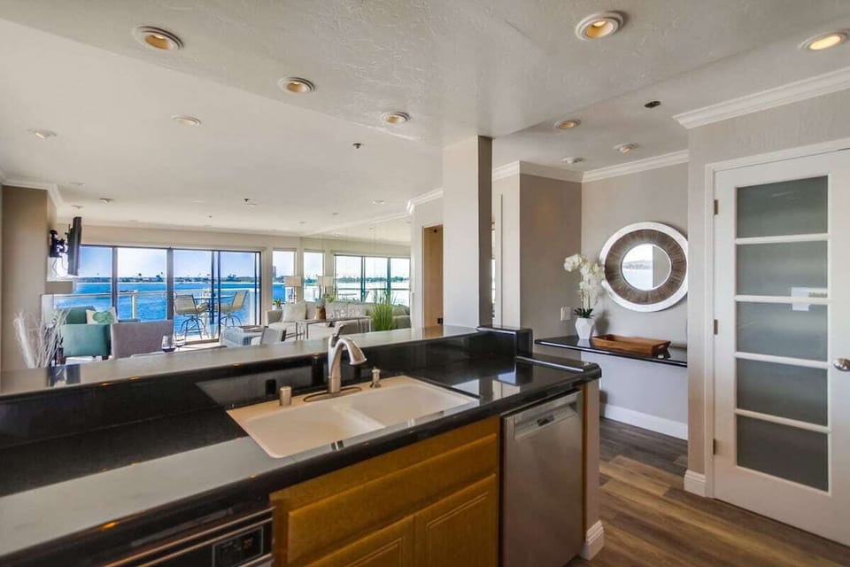 Stay engaged while cooking and have that view!