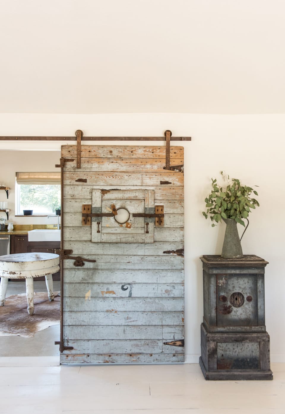Entrance into kitchen