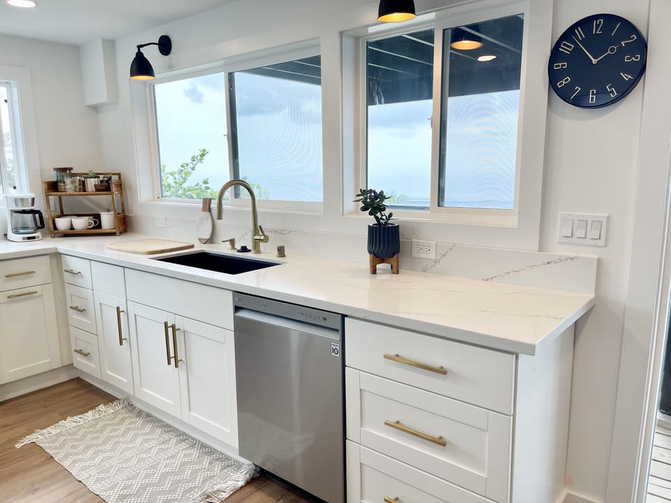 Brand new kitchen with all new appliances and quartz countertops.