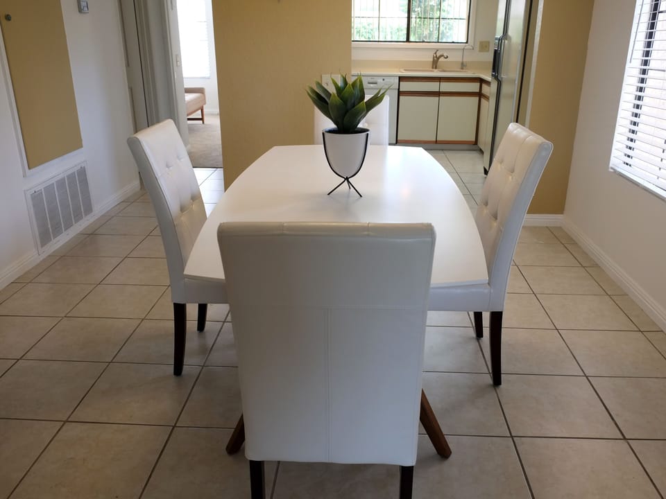 Dinning Room 3