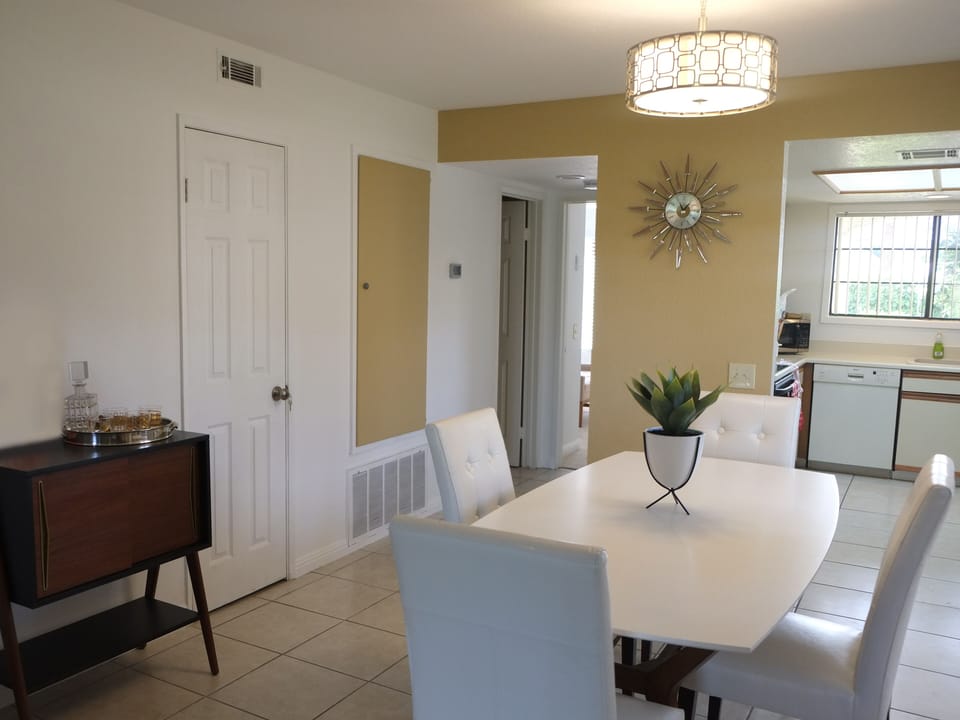 Dinning Room 2