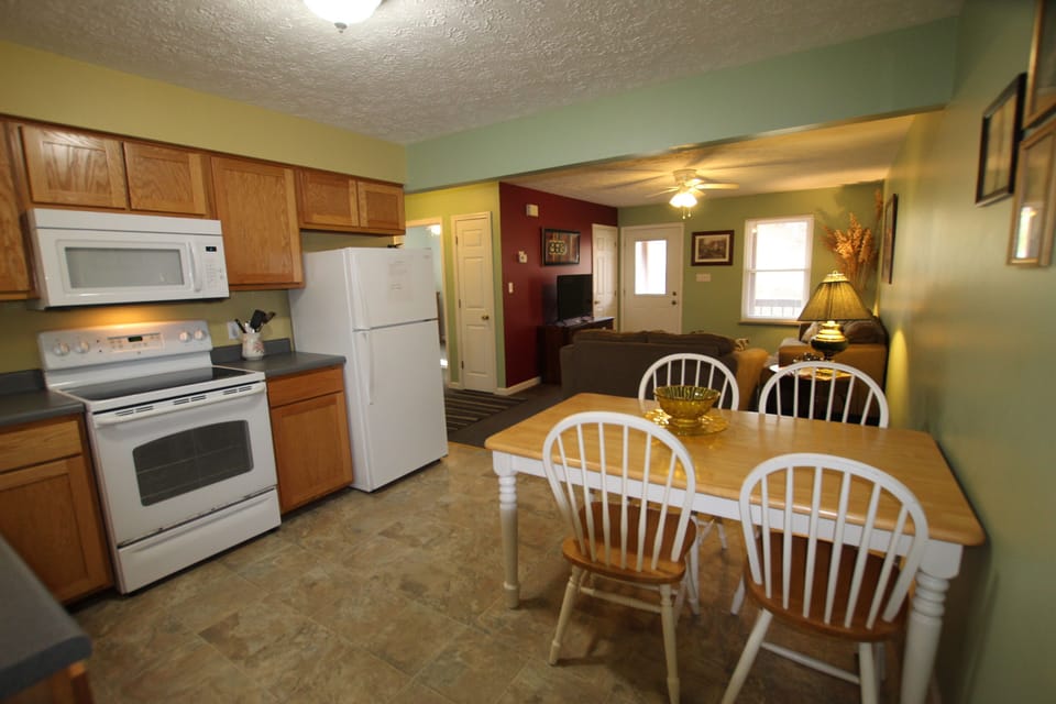 Kitchen/dinging area/livingroom