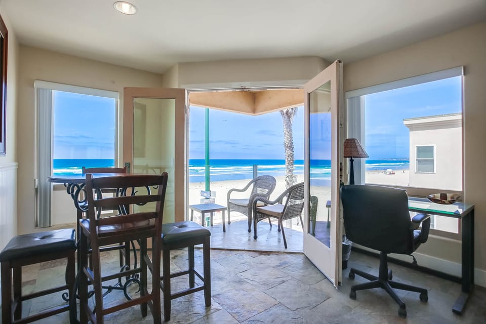 Pub table and private balcony