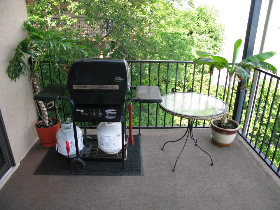 Cook on the Balcony