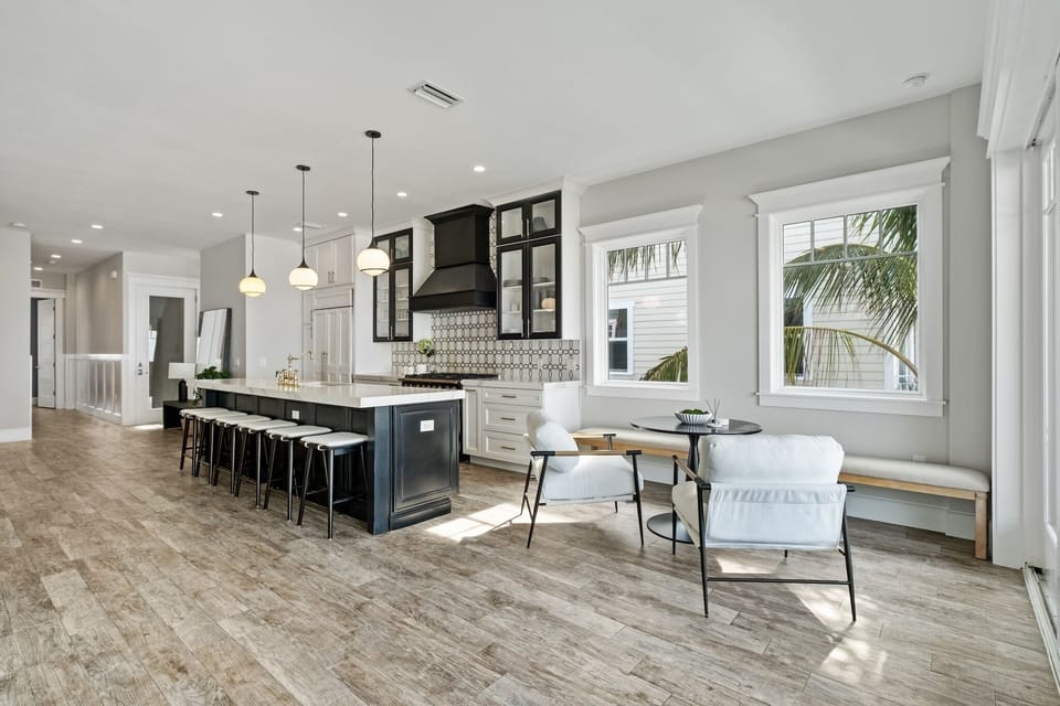 Fully Equipped Kitchen and Dining Area