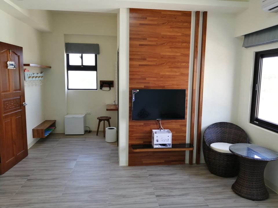 Quadruple Room, 2 Double Beds | Desk, blackout drapes, free WiFi, bed sheets