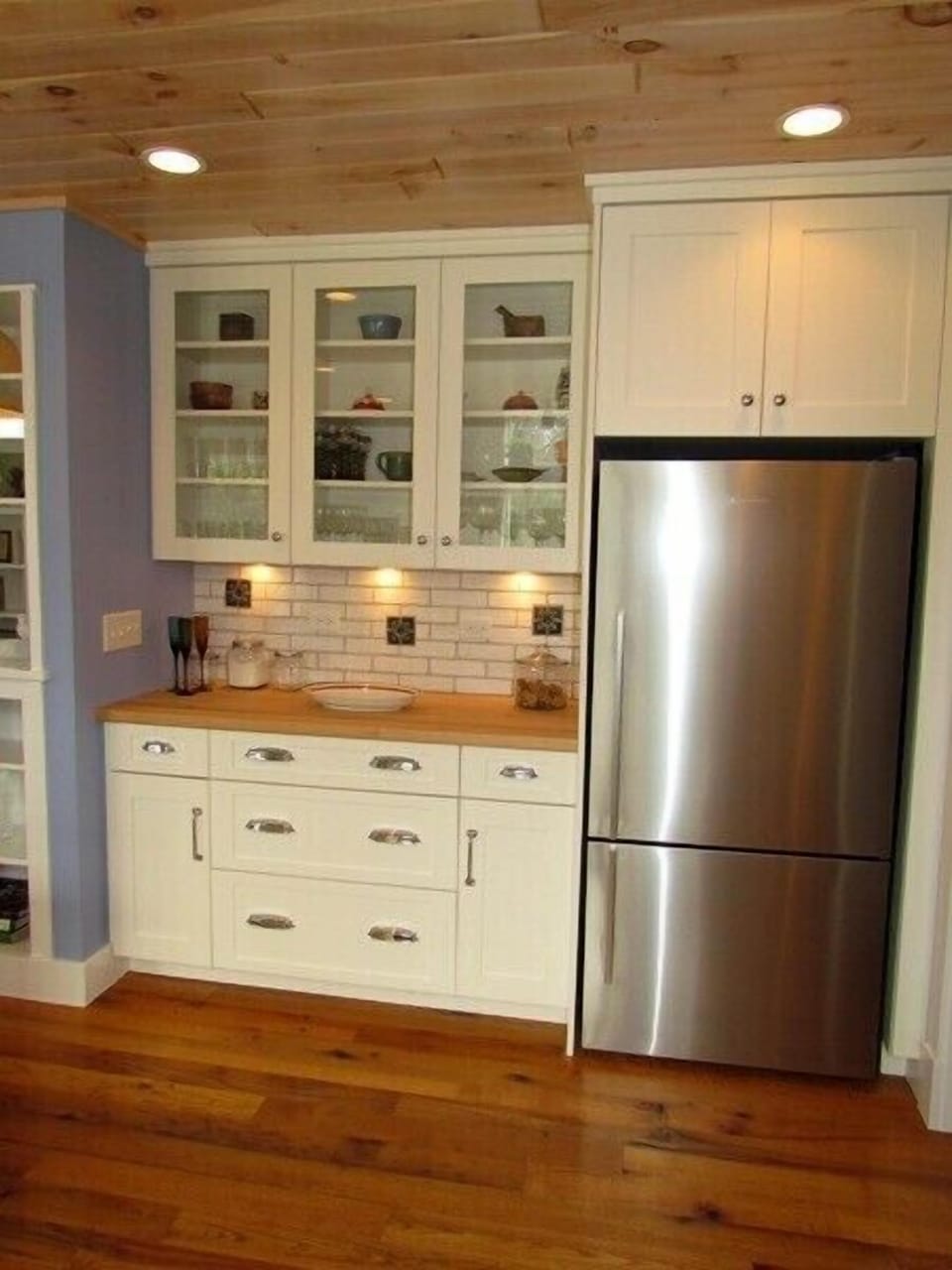 Kitchen - Bar Area
