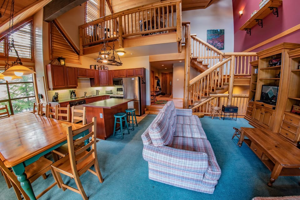 Spacious Kitchen & Living Room