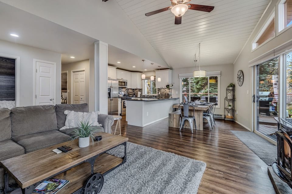 Open concept design lets you chat with your group from anywhere in the room!