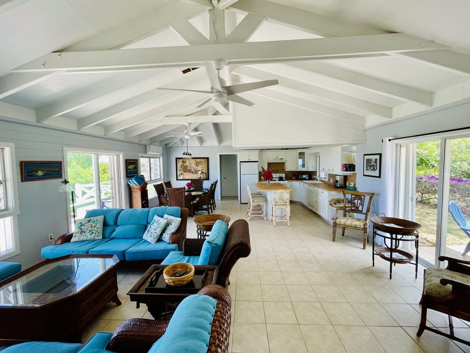 Charming open concept living space. 