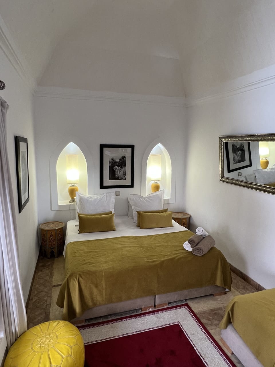 chambre premium (la Royale) | Individually decorated, blackout drapes, soundproofing