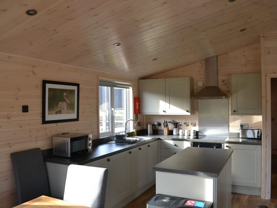 Premium Apartment, Ensuite, Courtyard View (Red Kite Lodge)