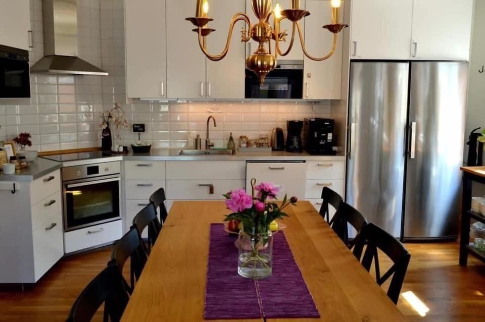 Shared fridge, electric kettle