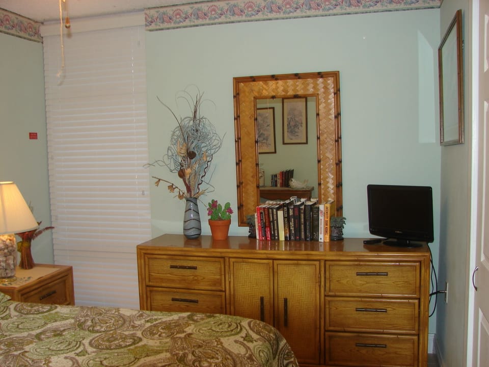 Lots of space for all of your clothes. Third tv  in the condo.