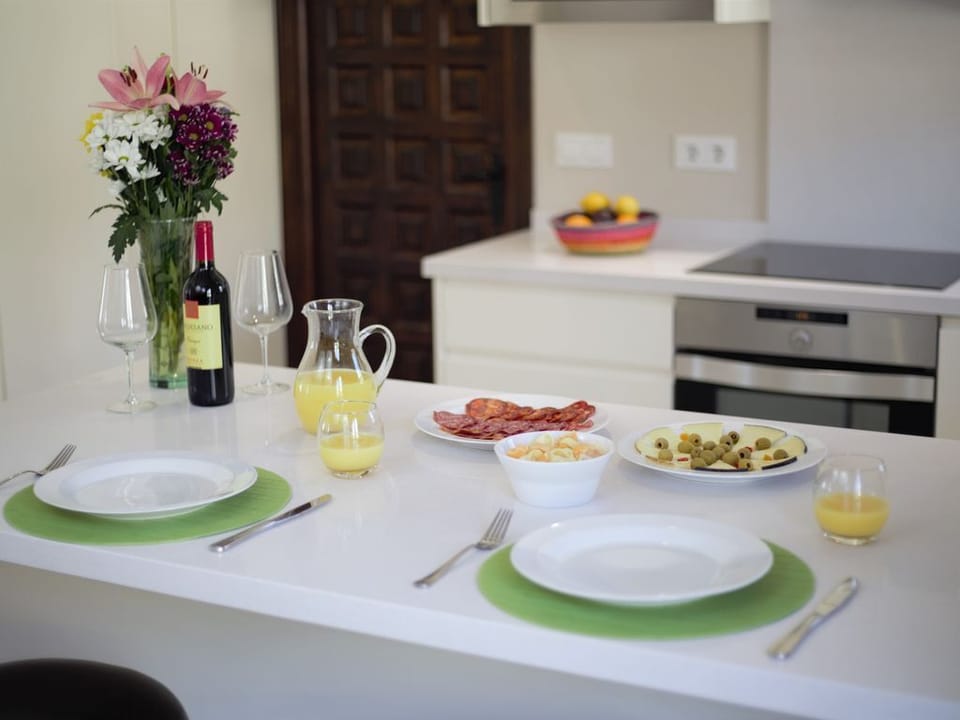 Breakfast bar