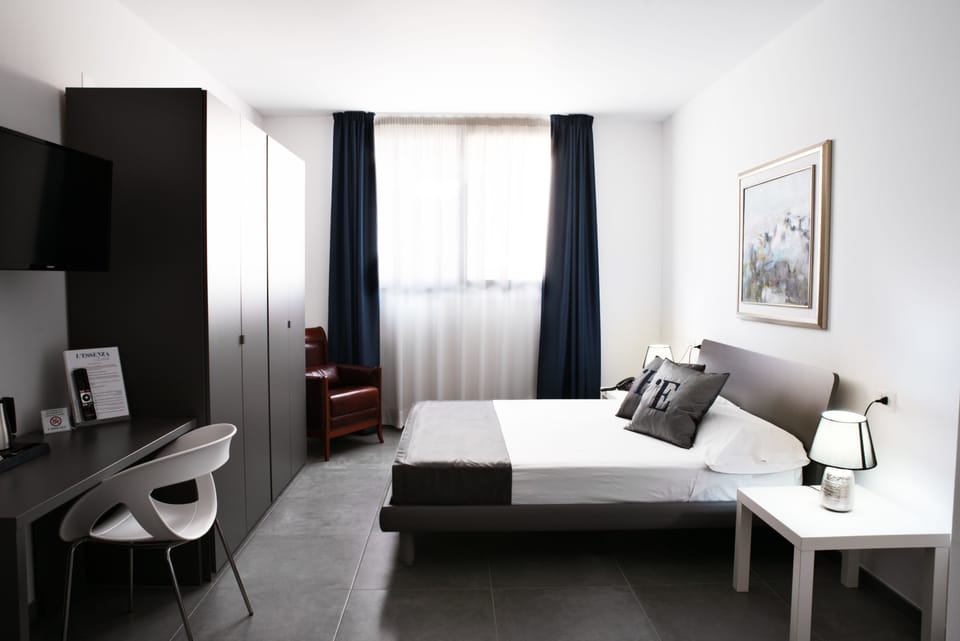 Family Quadruple Room, Tower | 1 bedroom, hypo-allergenic bedding, down comforters, memory foam beds